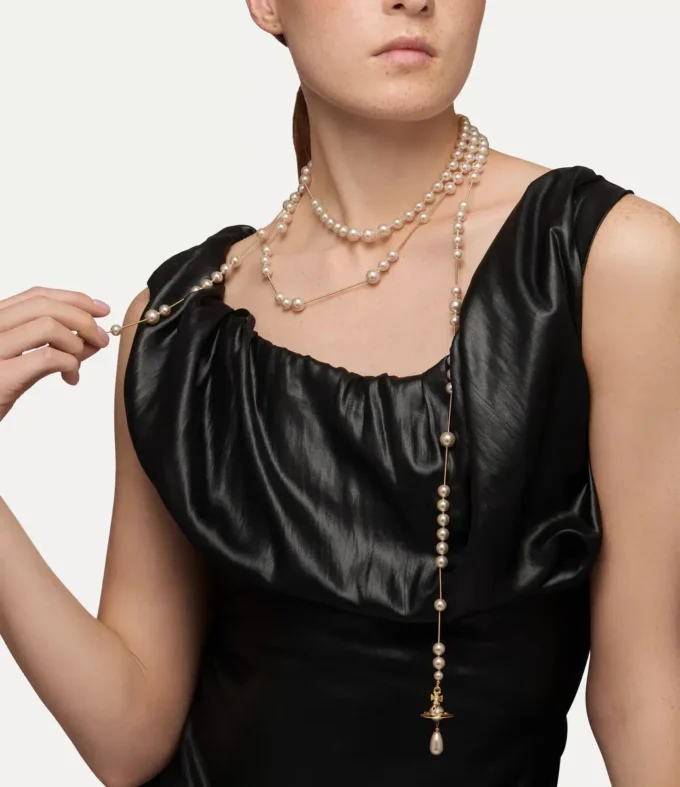 Broken Pearl Necklace Broken Pearl Necklace