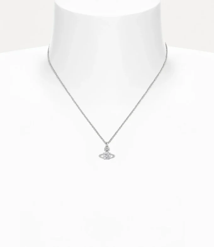 Reina Pendant Necklace Reina Pendant Necklace